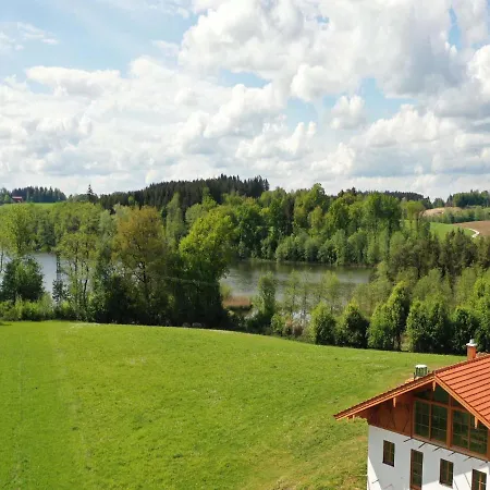 Rinser See-hof Apartment Sochtenau