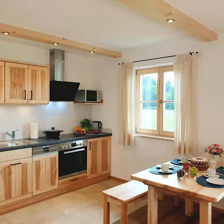 Rinser See-hof Apartment *